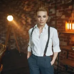 Stylizacje damskie z szelkami, które sprawią, że wyróżnisz się w tłumie