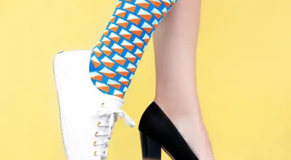 Jakie buty wydłużają nogę? Odkryj modele, które naprawdę działają