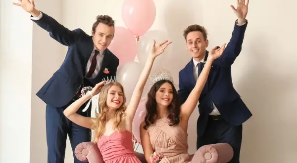 Jaki krawat na studniówkę? Wybierz idealny styl na ten wyjątkowy dzień