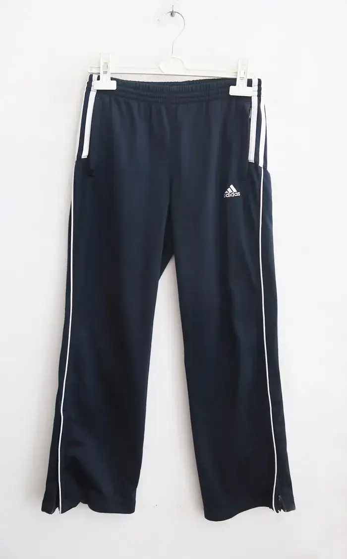 Zdjęcie Dres Adidas rozmiar 140 - najlepsze modele i atrakcyjne ceny